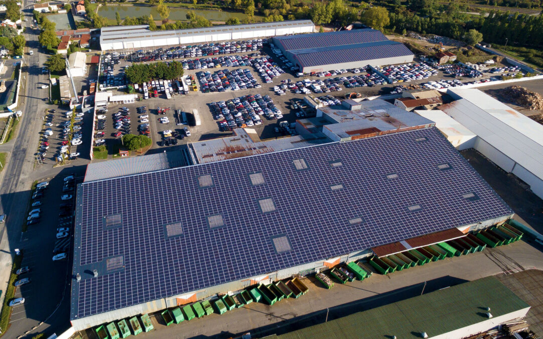 toiture photovoltaïque bâtiment logistique